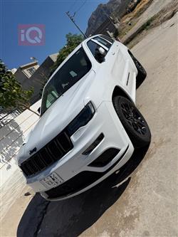 جیپ گراند شیرۆکی